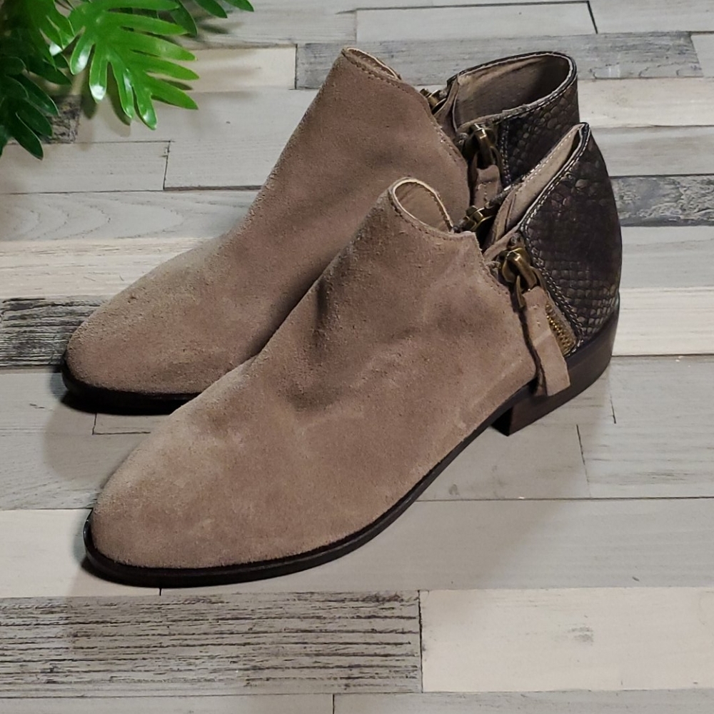 Very Volatile Los Angeles Booties